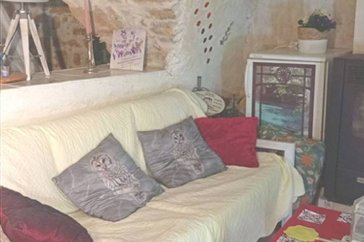 Location de vacances pour 3 personnes, avec jardin à Jouques - 3