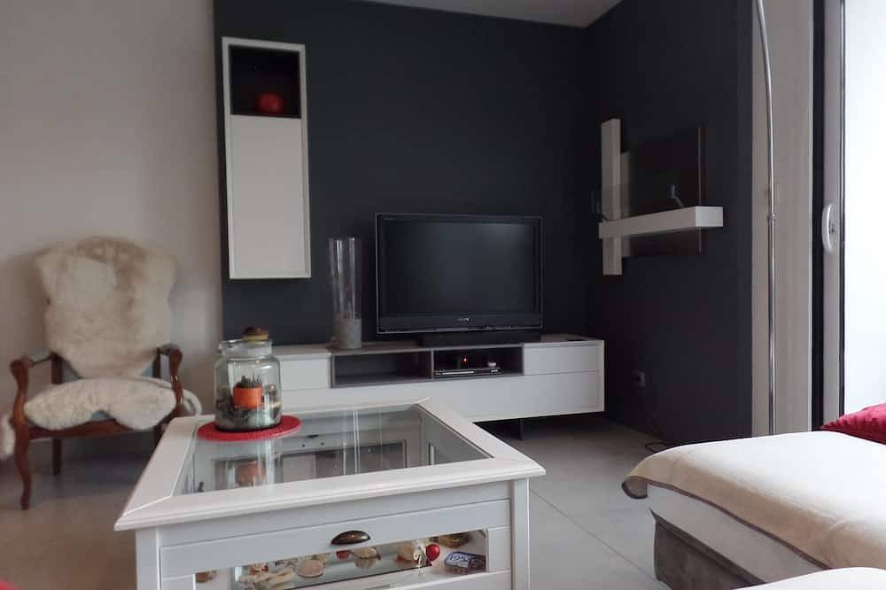 House with Swimming Pool, Quiet Area Near Downtown La Rochelle in La Rochelle, Región de La Rochelle