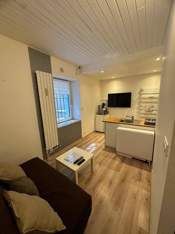 Appartement entier, Studio à 2 pas des thermes in Saint-Martin-d'Uriage, Isère