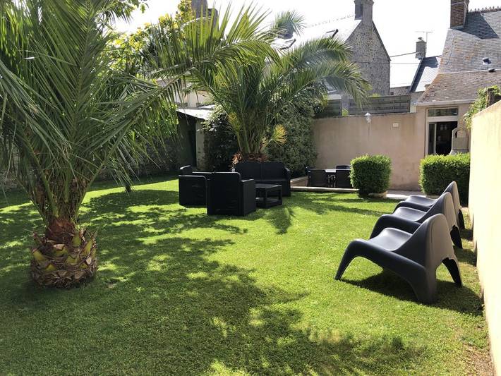 Gîte pour 6 personnes, avec terrasse et jardin