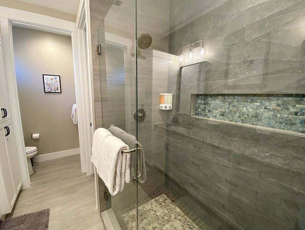 Home in Kanab w/private Hot Tub. Near Zion & Bryce in Kanab, Grand Staircase Escalante National Monument