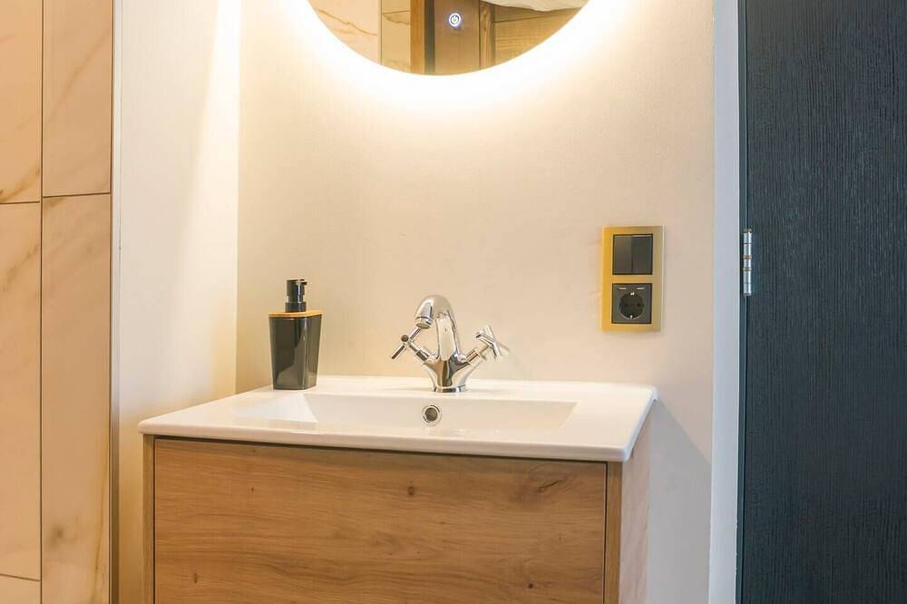 Ganze Wohnung, Frisch renoviert! Brandneu! in Tilburg, Nordbrabant