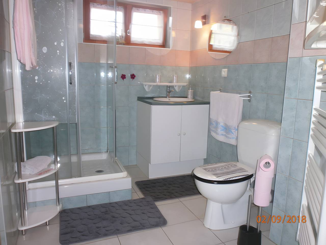 Chambre d’hôtes « La Châtelaine - Pinot Noir » avec vue montagne, terrasse partagée et Wi-Fi in Walbach, Parc naturel régional des Ballons des Vosges