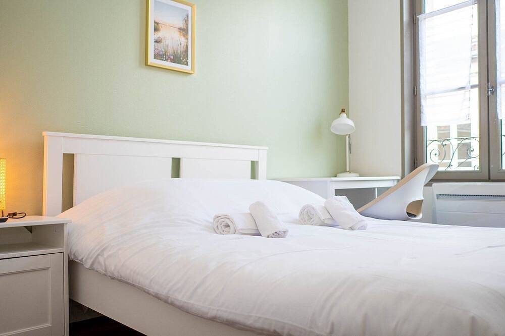 Entire apartment, Les Rives du Clain - Sublime T4 au bord de l'eau in Poitiers, Vienne