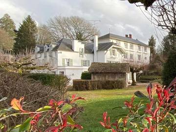 Location de vacances pour 15 personnes, avec jardin et terrasse à Saint-Honoré-les-Bains