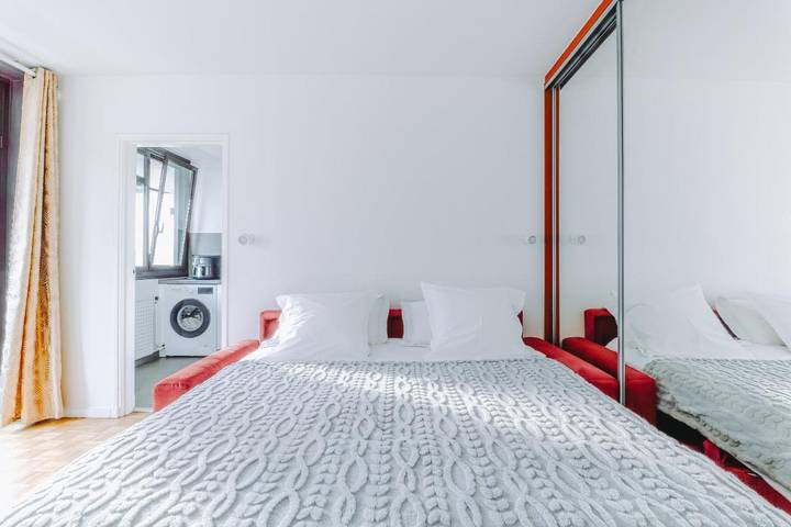Gîte pour 4 personnes, avec balcon et vue, animaux acceptés dans Paris Rue Sextius Michel - 2