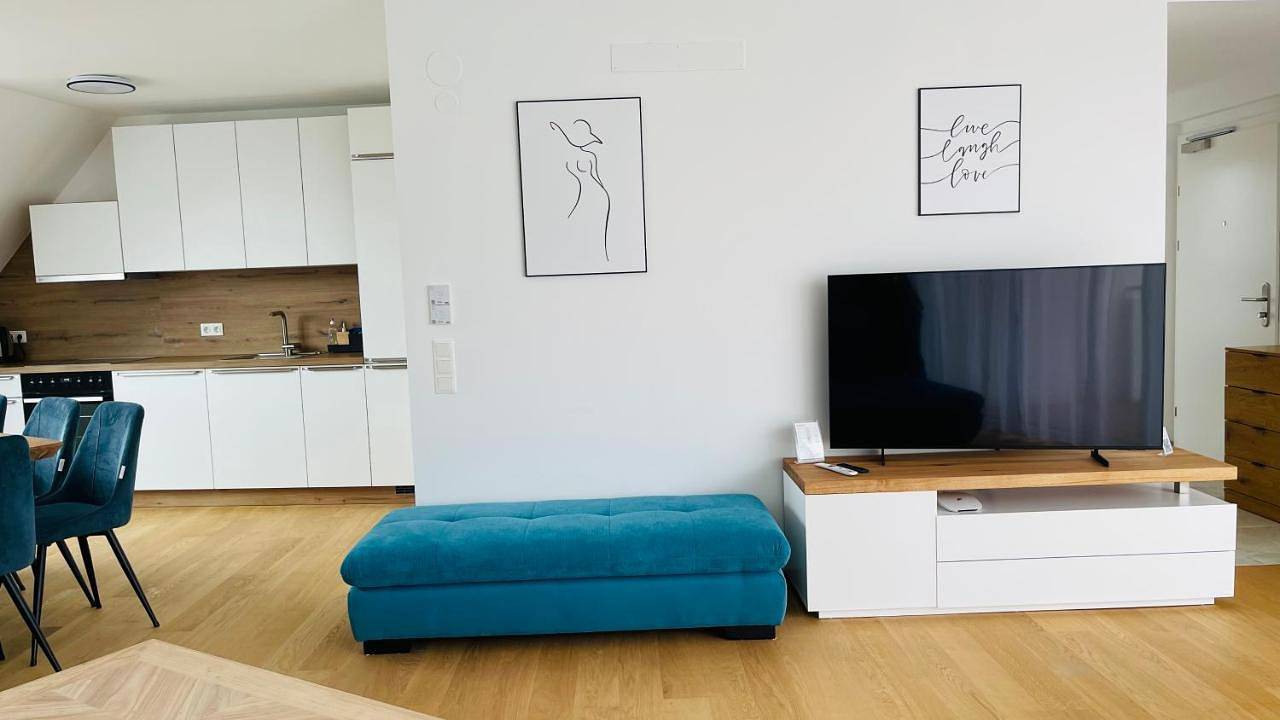 Ganze Wohnung, Two-Bedroom Apartment in Liesing, Wien