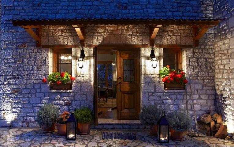 Maison d’hôte pour 3 personnes, avec Balcon et Terrasse ainsi que Jacuzzi et Vue