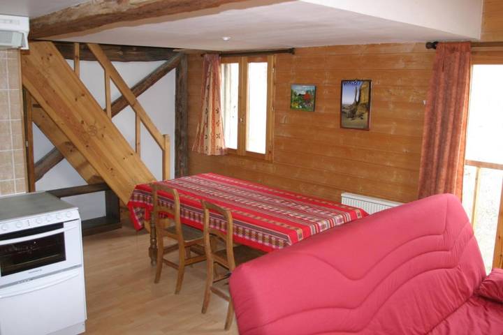 Gîte pour 4 personnes à Les Vigneaux - 2