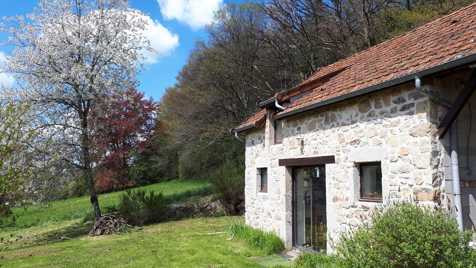 Gîtes Morvantilles, 2 à 4 personnes in Montsauche-les-Settons, Lac des Settons