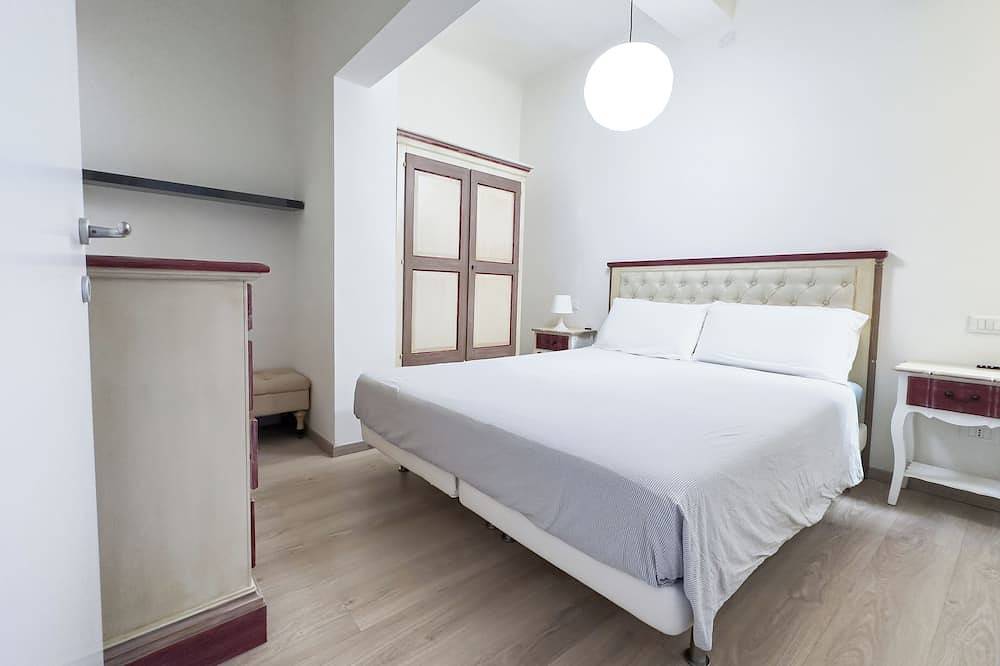 Entire apartment, [Luxury] Apartment next to the Francescana in Modena, Modena Province
