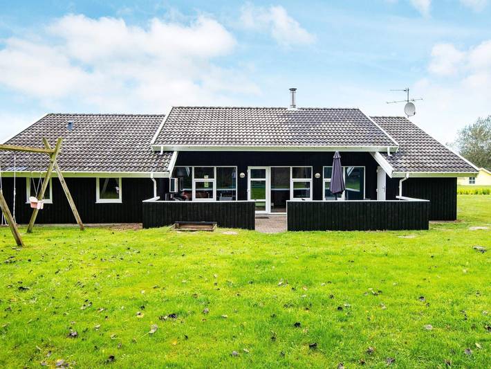 Ferienhaus für 10 Personen, mit Whirlpool und Terrasse sowie Pool und Sauna auf Als