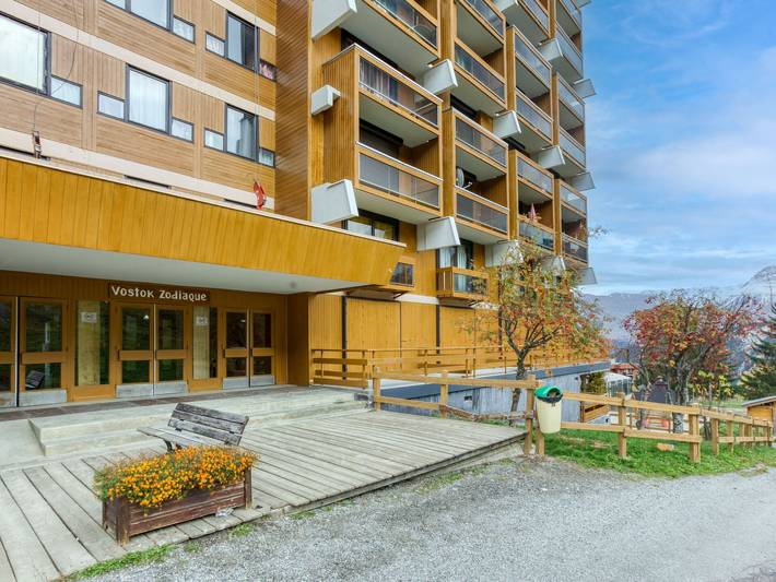 Gîte pour 2 personnes, avec piscine dans Office De Tourisme Du Corbier - 3