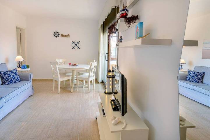 Location de vacances pour 6 personnes, avec jardin ainsi que terrasse et piscine, animaux acceptés à Els Griells