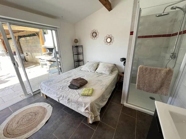 Location de vacances pour 23 personnes, avec piscine et sauna ainsi que jardin et vue, animaux acceptés à Cuxac-d'Aude - 3