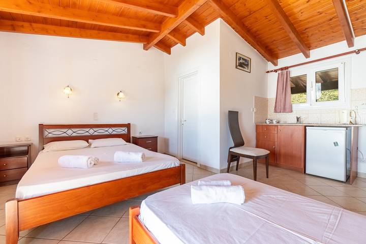 Ferienwohnung für 3 Personen, mit Balkon und Garten in Griechenland - 4