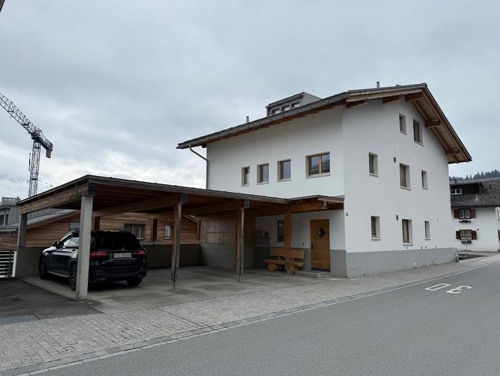 Ganze Ferienwohnung, Casa Albin - 3.5 Zimmerwohnung - neu renoviert und zentral gelegen in Flims-Dorf, Flims