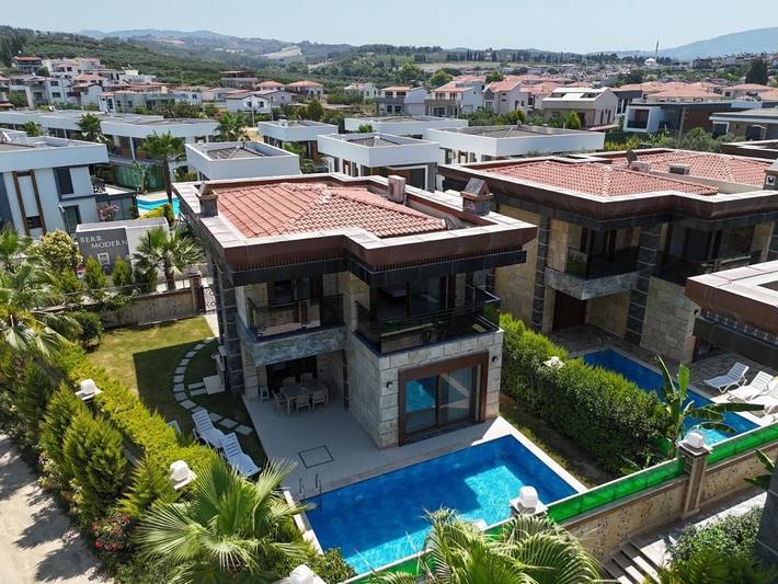 Villa pour 8 personnes, avec jardin ainsi que piscine et vue à Kusadasi