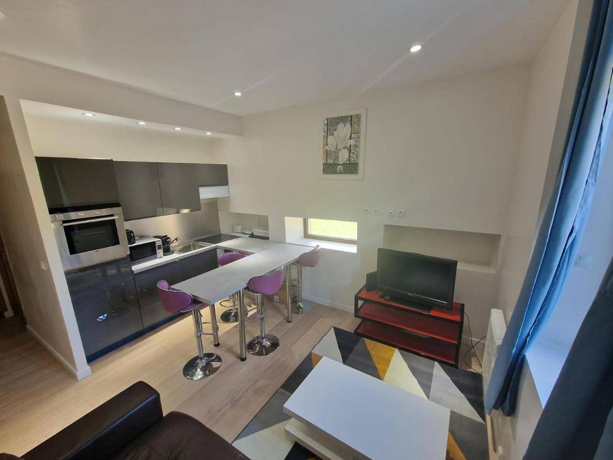 Appartement entier, One-Bedroom Apartment in Contamine-sur-Arve, Région de Bonneville