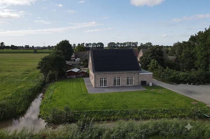 Ferienhaus für 6 Personen, mit Terrasse und Garten in Hinte - 4