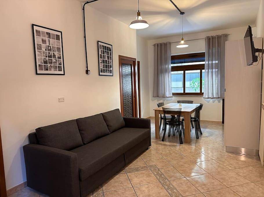 Appartamento intero, One-Bedroom Apartment in Pomigliano d'Arco, Napoli e dintorni