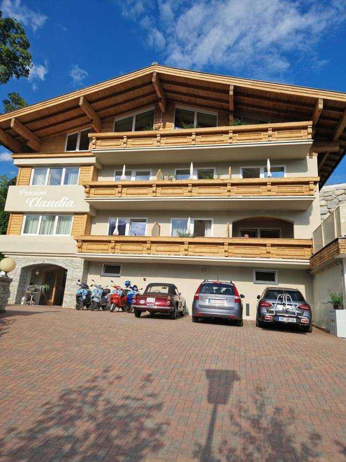 B&B für 2 Personen, mit Terrasse und Ausblick sowie Seeblick in Zell am See - 2