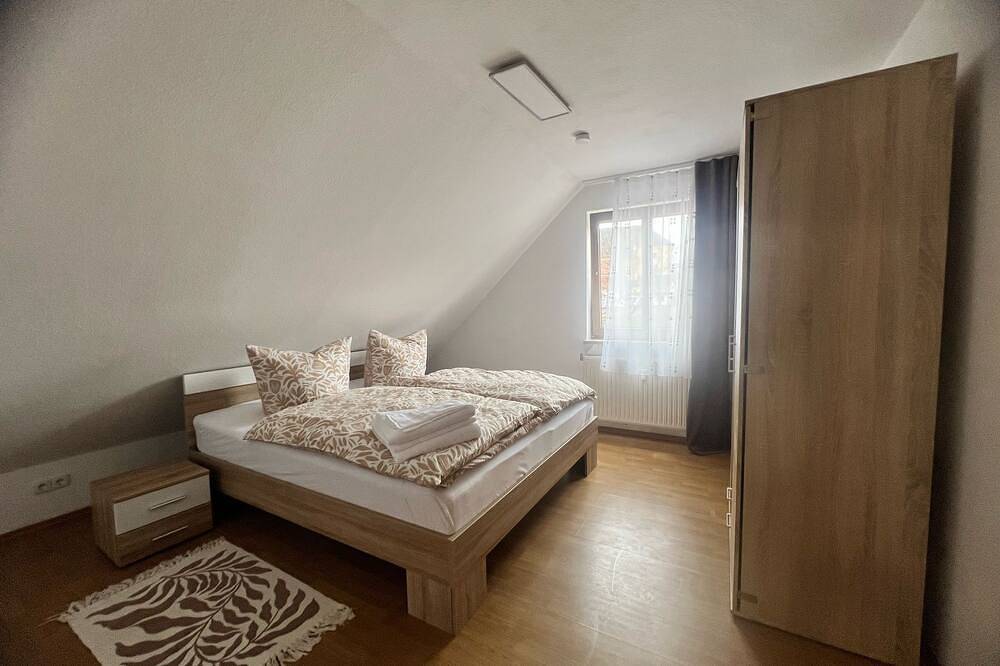 Ganze Wohnung, Gemütliche Ferienwohnung (65qm) für 2 Personen in Pleinfeld, Fränkisches Seenland