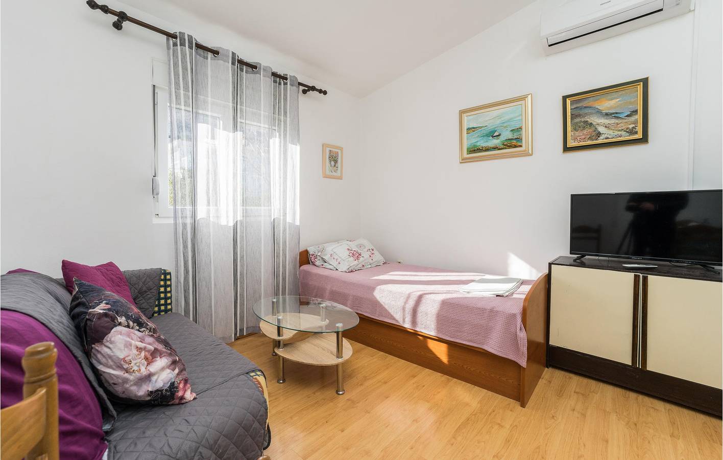 Ganze Ferienwohnung, Ferienwohnung für 4 Personen mit Terrasse in Pag Stadt, Pag
