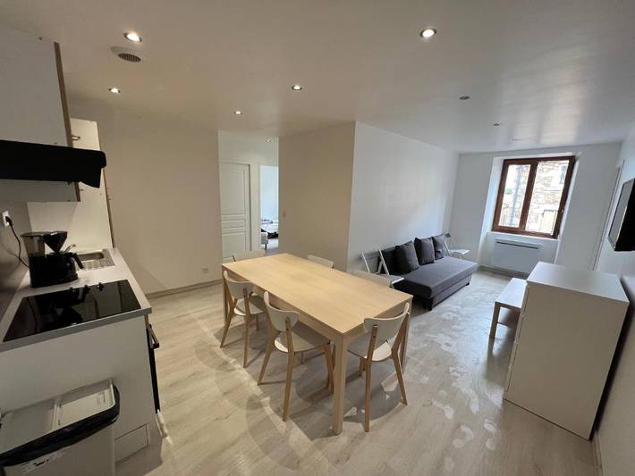 Gîte pour 13 personnes à Pélussin