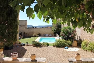 Location de vacances pour 10 personnes à Cruzy