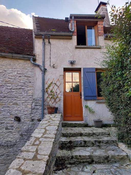 Location de vacances pour 4 personnes, avec terrasse et vue à Vermenton - 2