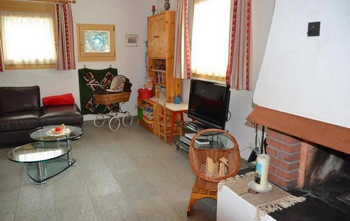 Geheel vakantieappartement, Chesa Mezzaun in Bever, Oberengadin