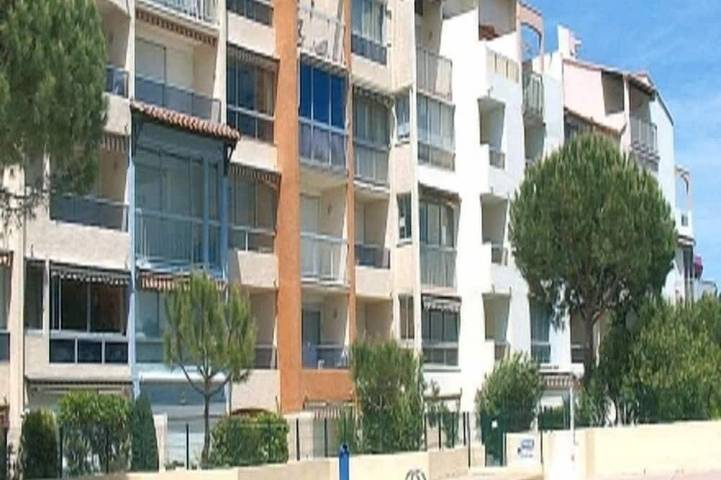 Appartement de vacances pour 5 personnes, avec piscine et terrasse, animaux acceptés