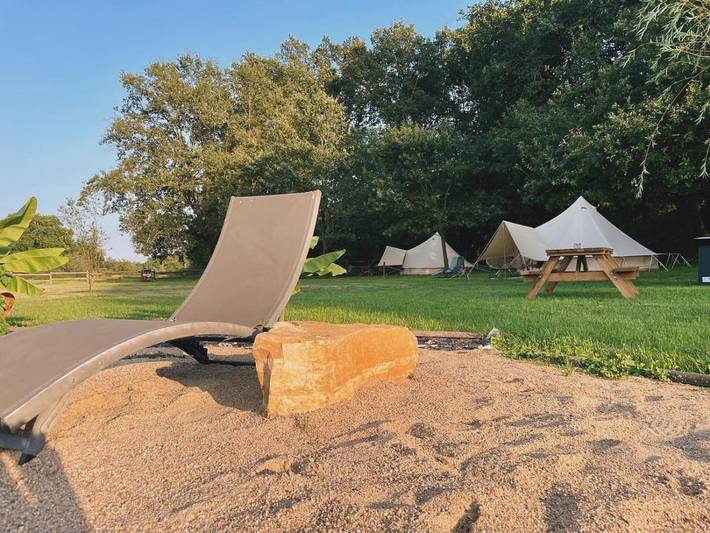 Gîte pour 4 personnes, avec terrasse et vue ainsi que sauna et jardin à Montverdun - 4