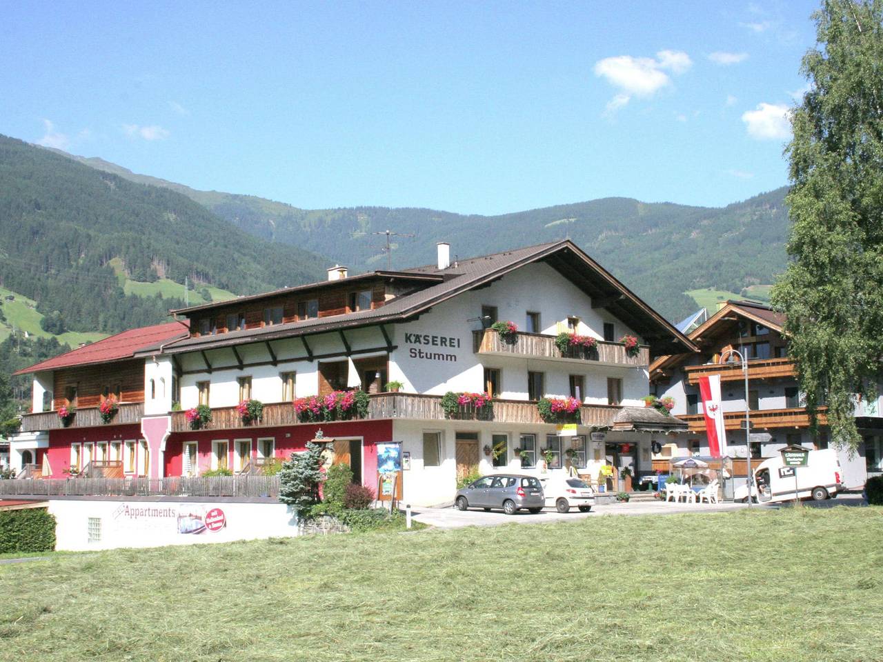 Ganze Wohnung, Wohnung in Stumm nahe Zillertal Skigebiet in Stumm, Ski-Optimal Hochzillertal