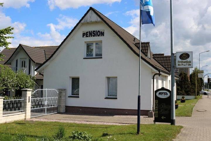 Ferienhaus für 4 Personen, mit Terrasse und Garten in Laage - 3