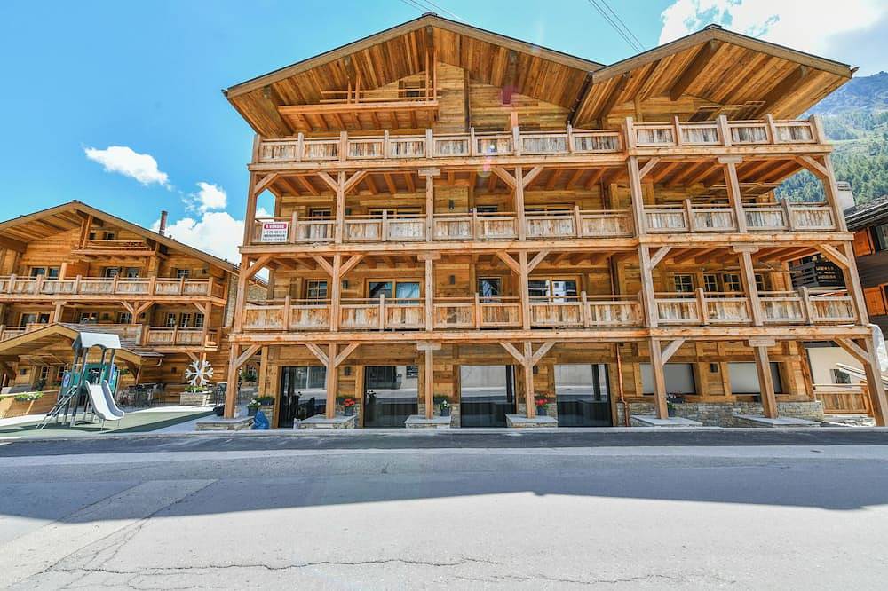 Ganze Wohnung, Neu mit spa : Komfortables 4-Zimmerwohnung für 6-7 Personen auf der unteren Etage gegenüber der Abfa in Grimentz, Anniviers