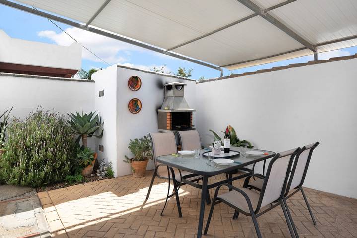 Casa vacanze 'Casa Mari Loli 2' con piscina e Wi-Fi in Conil de la Frontera, Costa de la Luz