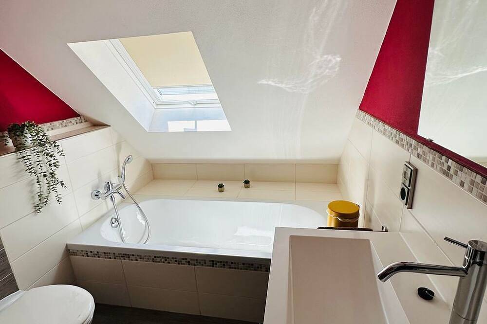 Ganze Wohnung, Ferienwohnung Sternfeld - Appartement/Fewo, Dusche und Badewanne, 1 Schlafra in Osburg, Landkreis Trier-Saarburg