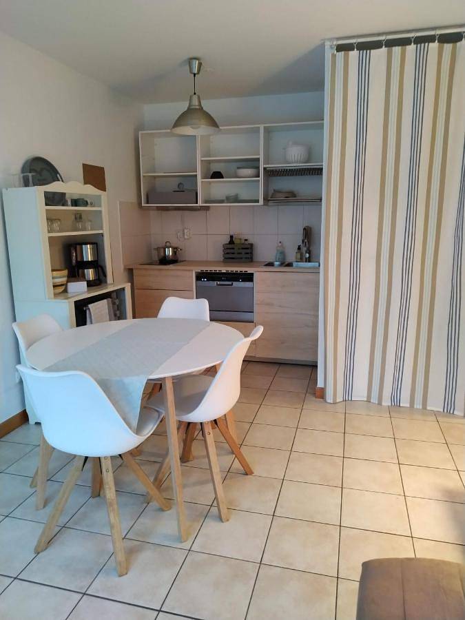 Ferienwohnung für 4 Personen, mit Seeblick und Terrasse sowie Ausblick in Hendaye