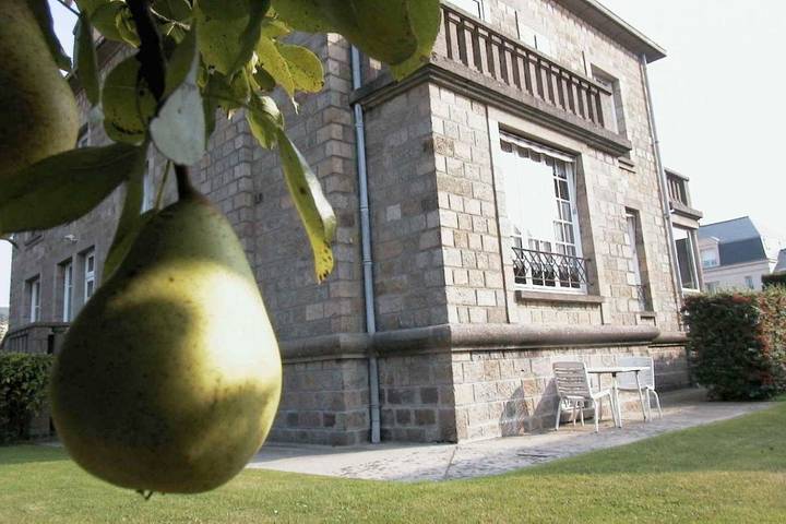 Hôtel pour 2 personnes, avec jardin et terrasse à Saint-Vaast-la-Hougue - 4