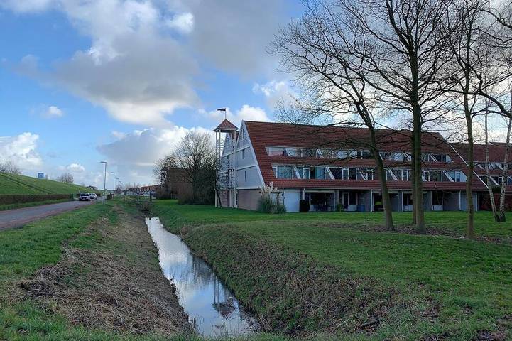 Vakantieappartement voor 6 personen, met balkon en zwembad in Bruinisse