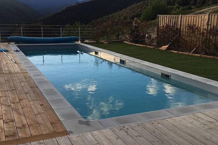 Gîte pour 5 personnes, avec terrasse et jardin à Notre-Dame-de-la-Rouvière