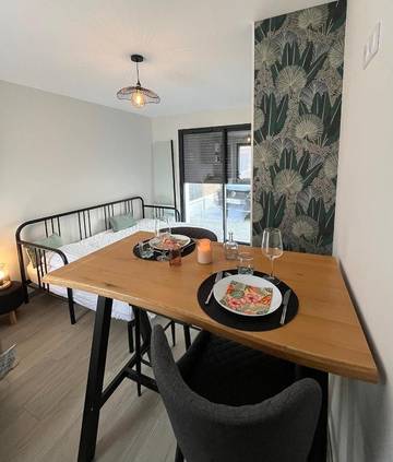 Gîte pour 2 personnes, avec jardin et terrasse à Saint-André-de-Cubzac