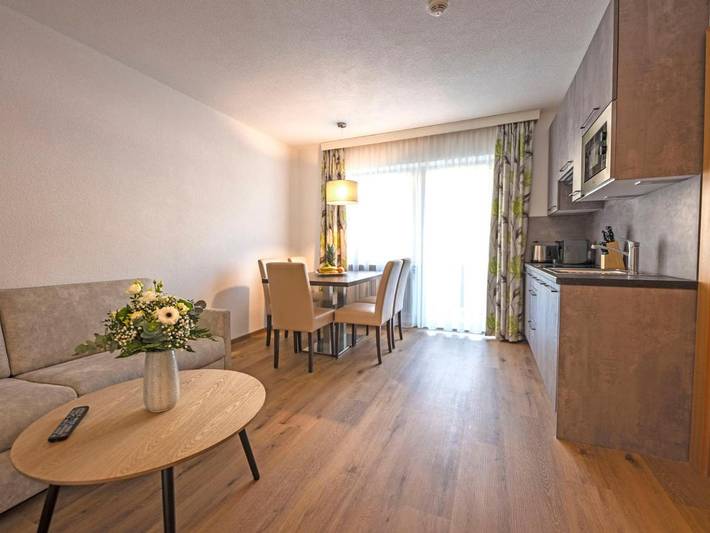 Ferienwohnung für 6 Personen, mit Balkon und Garten in Tösens - 3