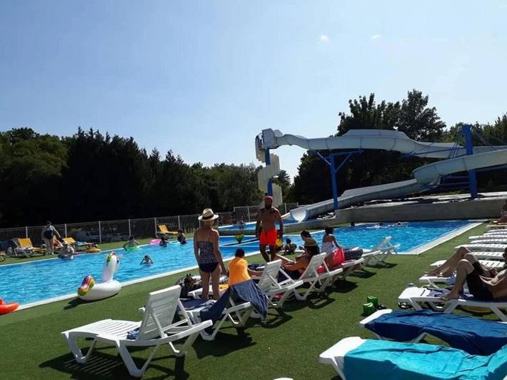 Location de vacances pour 5 personnes, avec piscine, animaux acceptés à Saint-Mandé-sur-Brédoire - 2