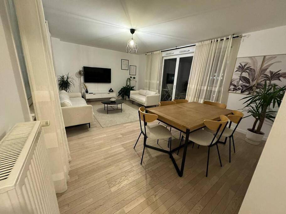 Appartement entier, Elegant apartment near La Défense and Arena in Nanterre, Hauts-de-Seine