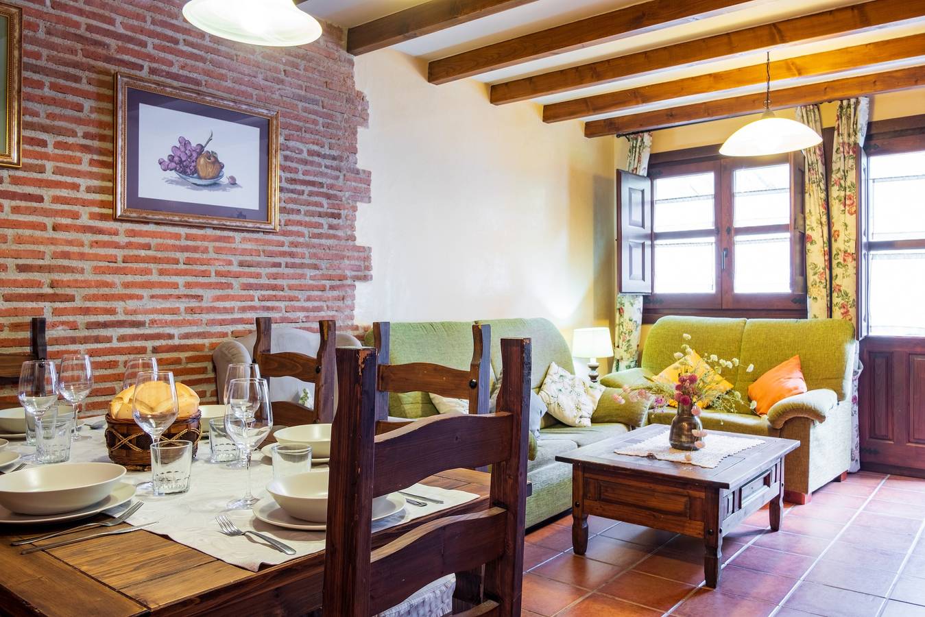 Casa rural 'Las Puentes 2' con vistas a la montaña, jardín privado y Wi-Fi in Candelario, Provincia de Salamanca