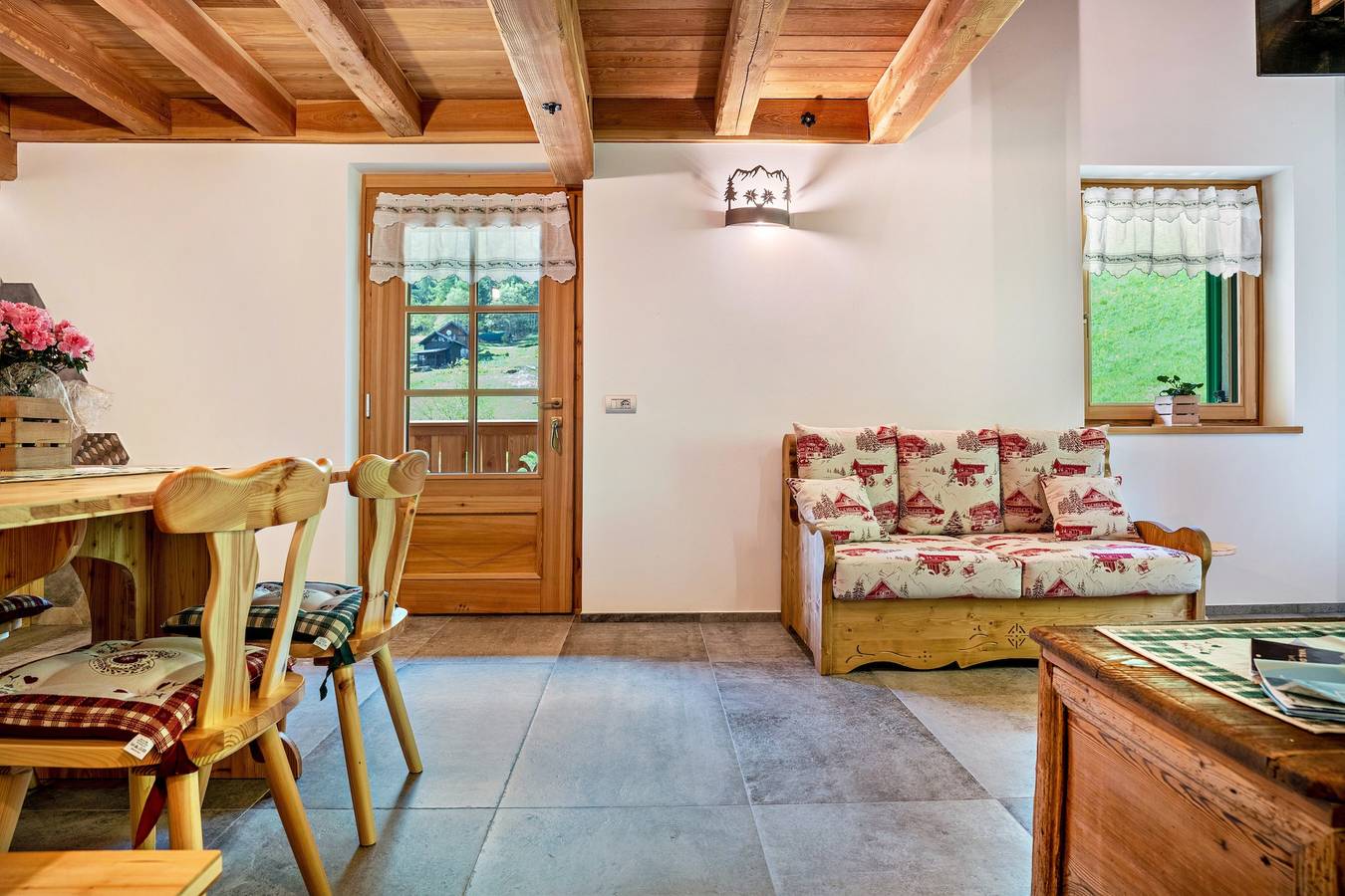 Entire apartment, Apartment 'Whisper of the Stream' with Mountain View, Shared Garden and Wi-Fi in San Bernardo (Rabbi), Rabbi