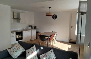 Gîte pour 4 personnes, avec jardin à Vaudelnay